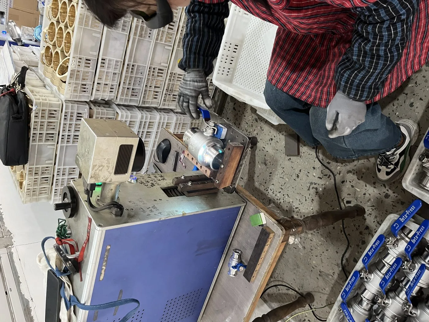 Laser marking station