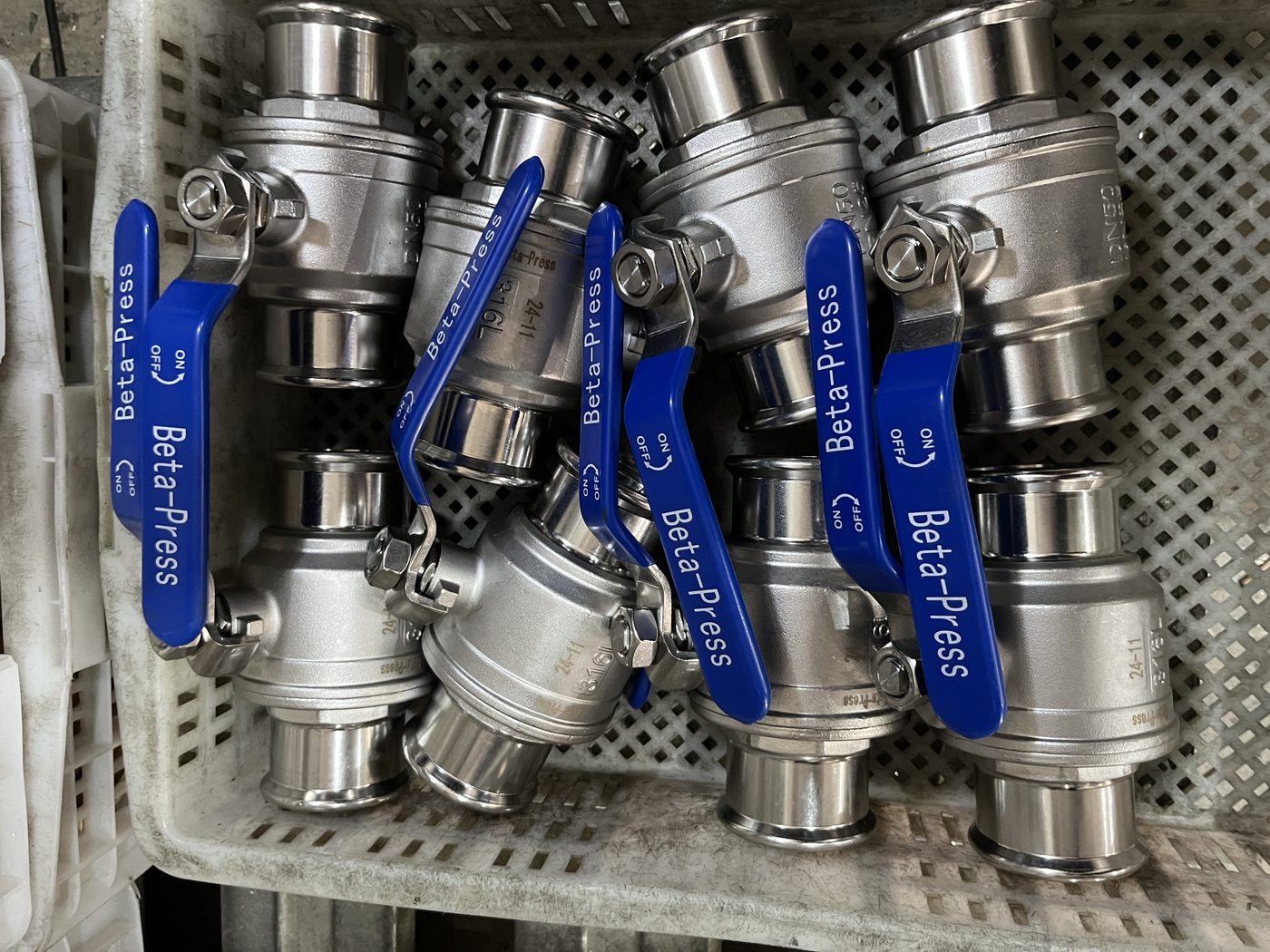 ATS Beta-Press 316L ball valves after laser marking inline inspection